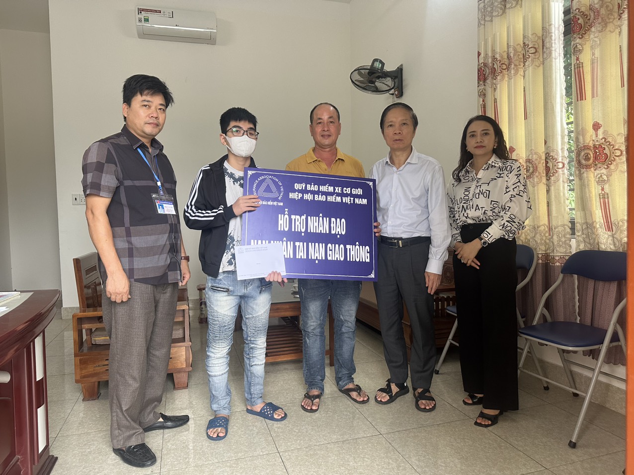 Quỹ Bảo hiểm xe cơ giới chi hỗ trợ nhân đạo cho nạn nhân tại nạn giao thông tại Tỉnh Hải Dương và Quảng Ninh